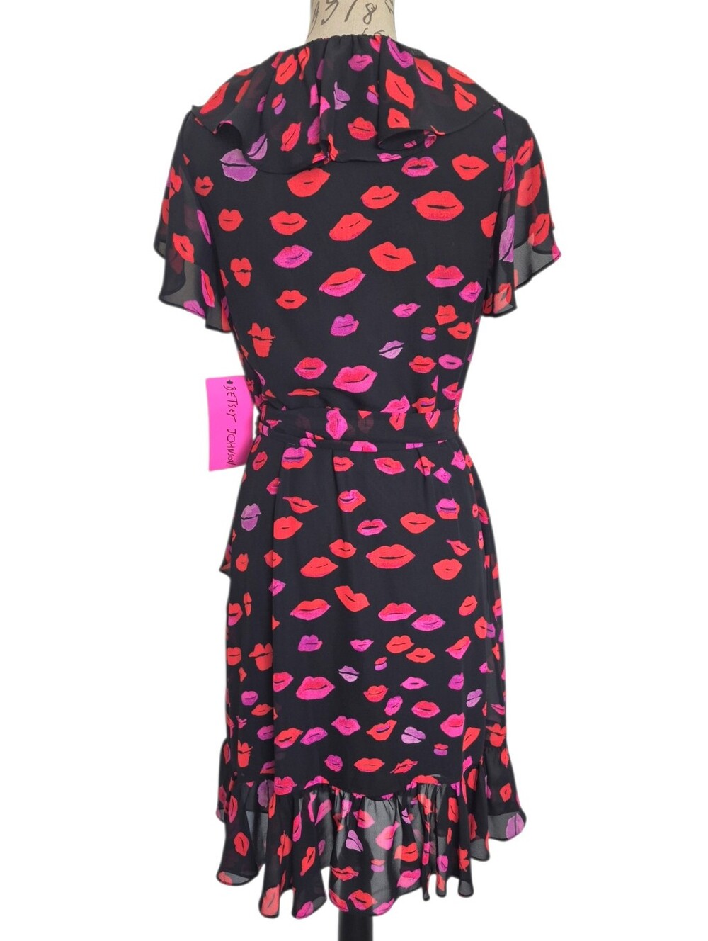 Betsey Johnson Red Kiss Lip Print Wrap Dress Size 12 Ruffle Cocktail party NWT - Picture 4 of 14